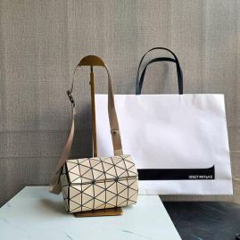 Picture of Issey Miyake Lady Handbags _SKUfw144448786fw